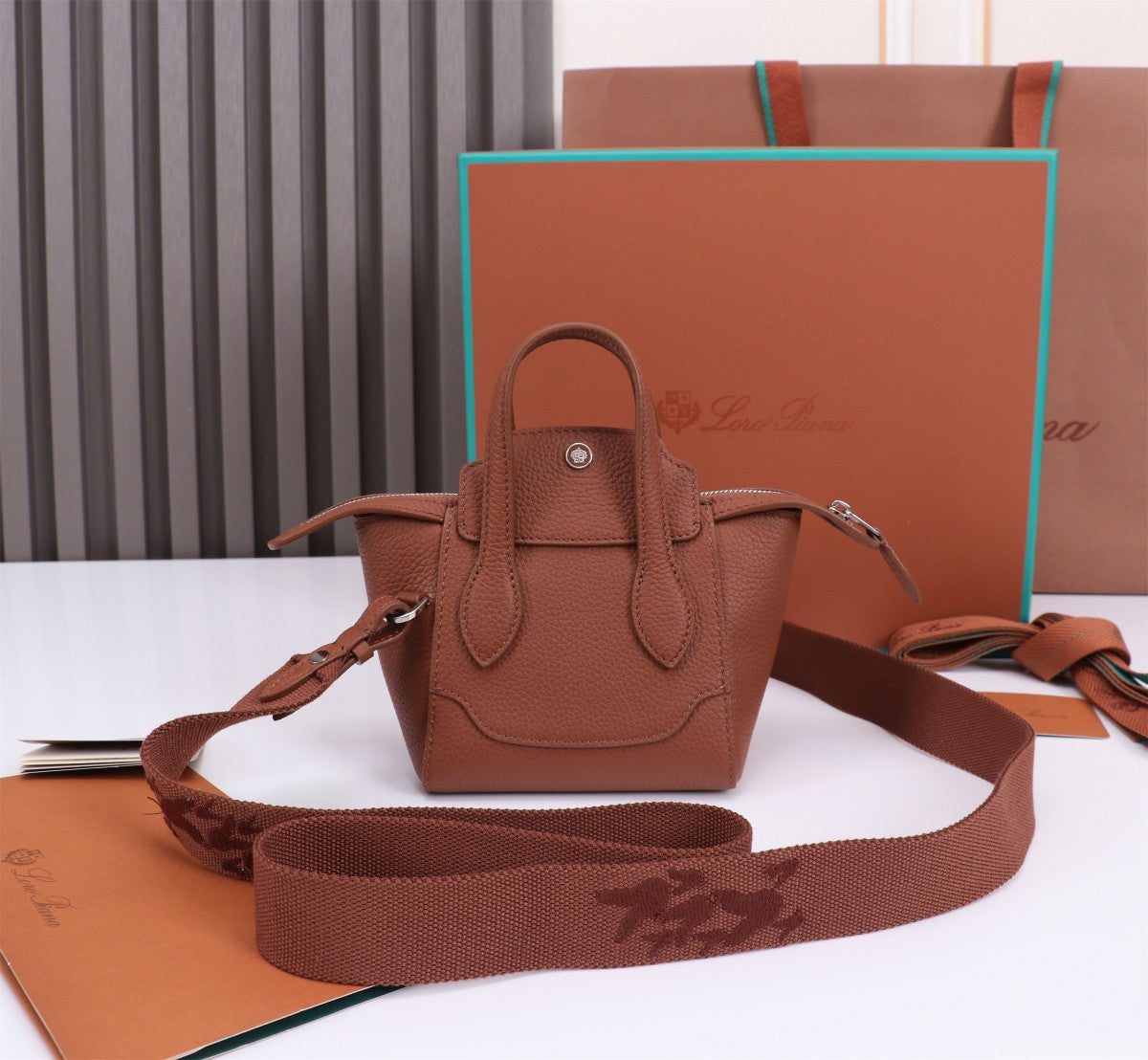 NANO SMILE BAG 18 IN UMBER BROWN CALFSKIN