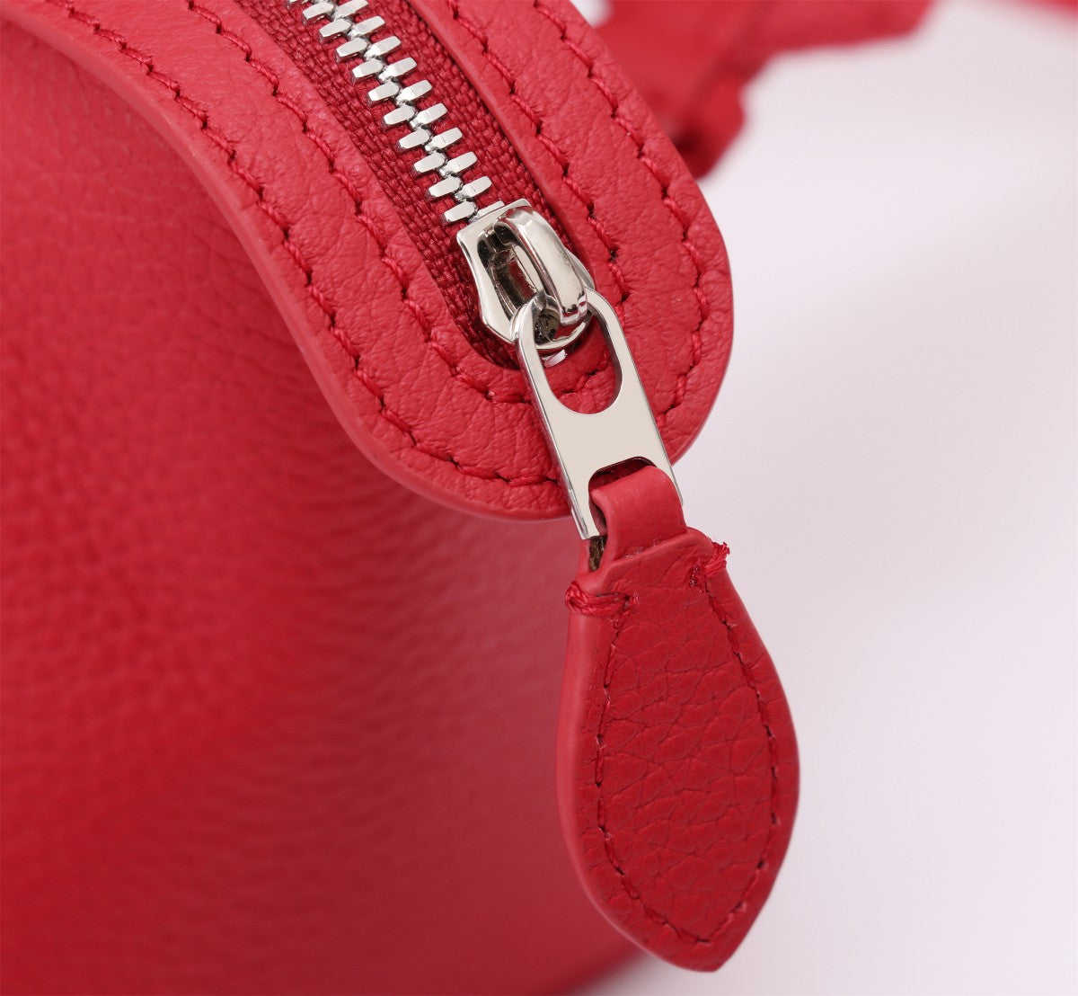 NANO SMILE BAG 18 IN CRIMSON RED CALFSKIN