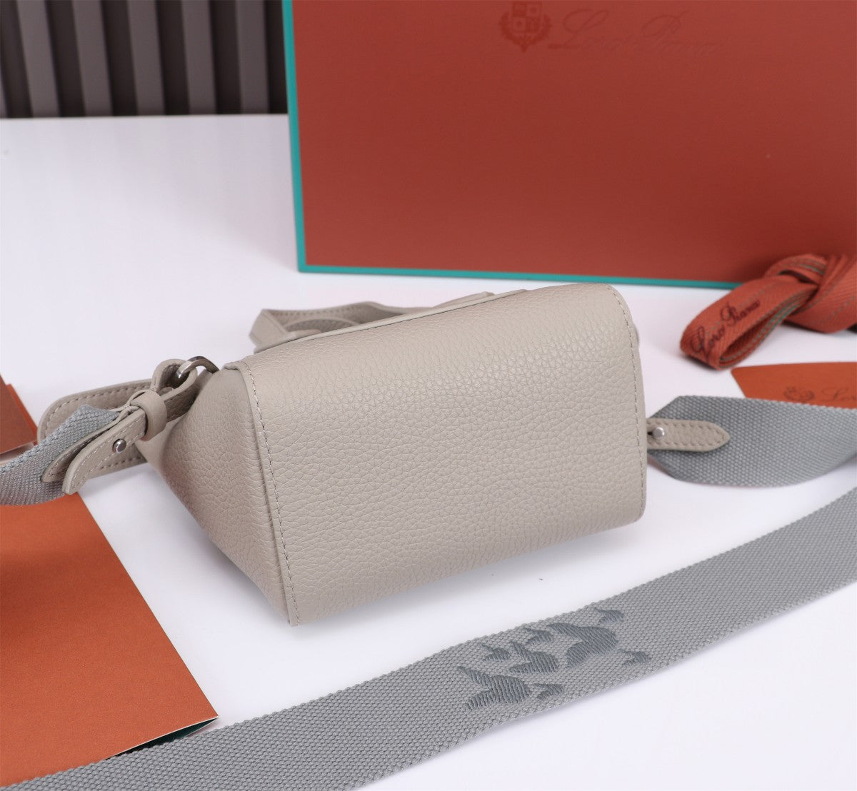 NANO SMILE BAG 18 IN PASTEL GRAY CALFSKIN