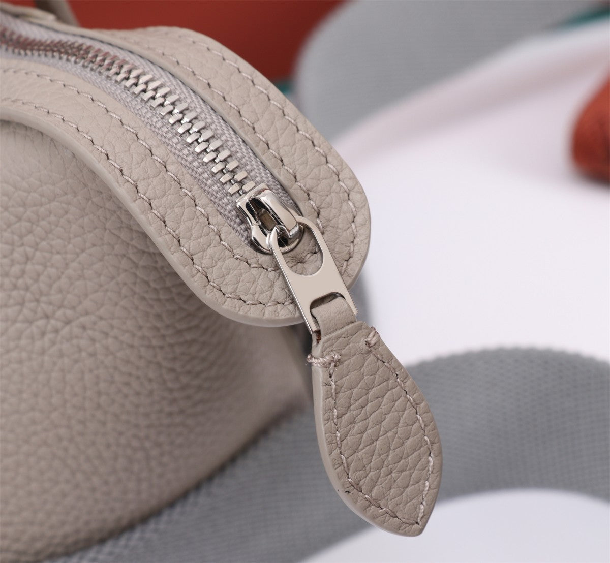 NANO SMILE BAG 18 IN PASTEL GRAY CALFSKIN