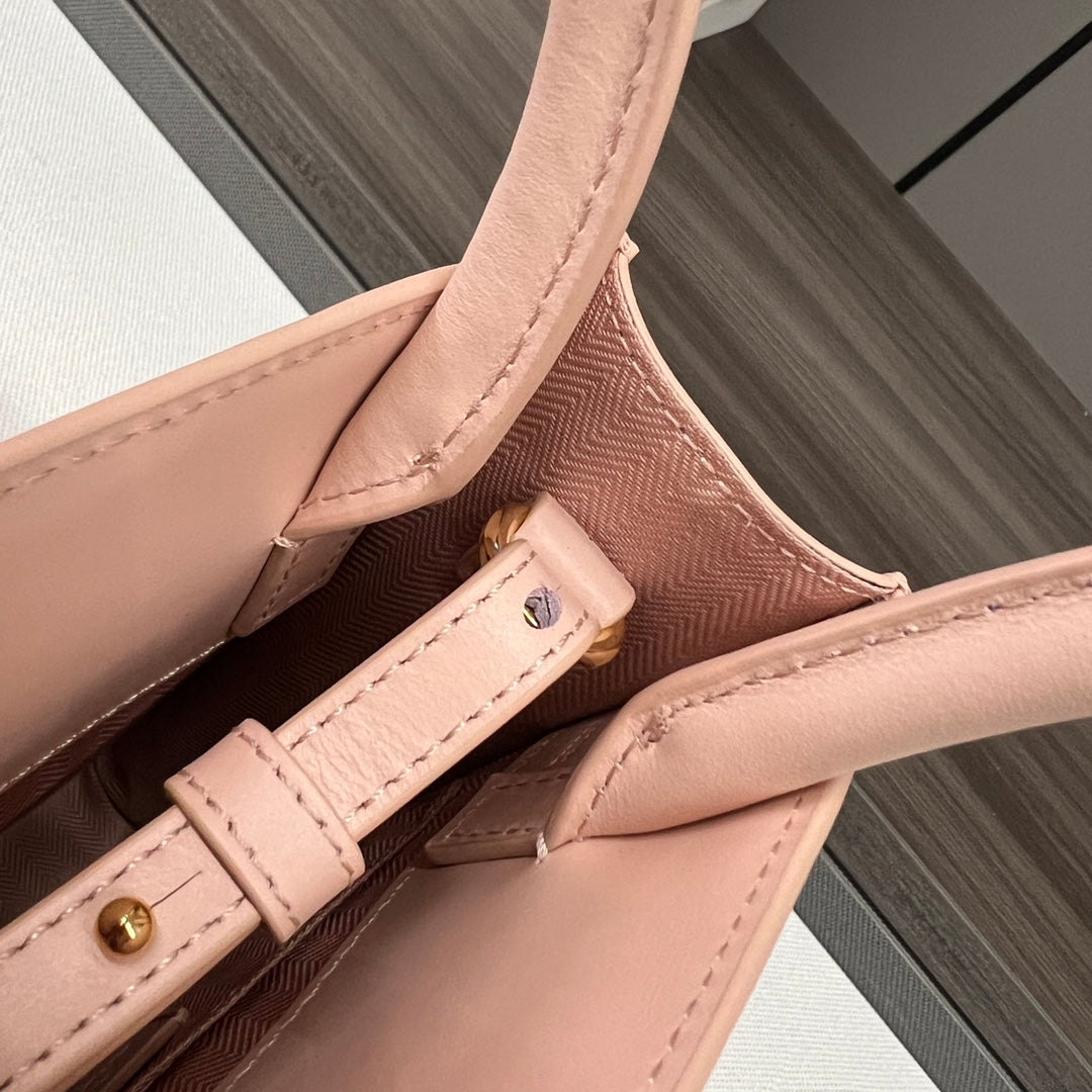 STANDARD A5 TOTE BAG IN PEACH PINK CALFSKIN