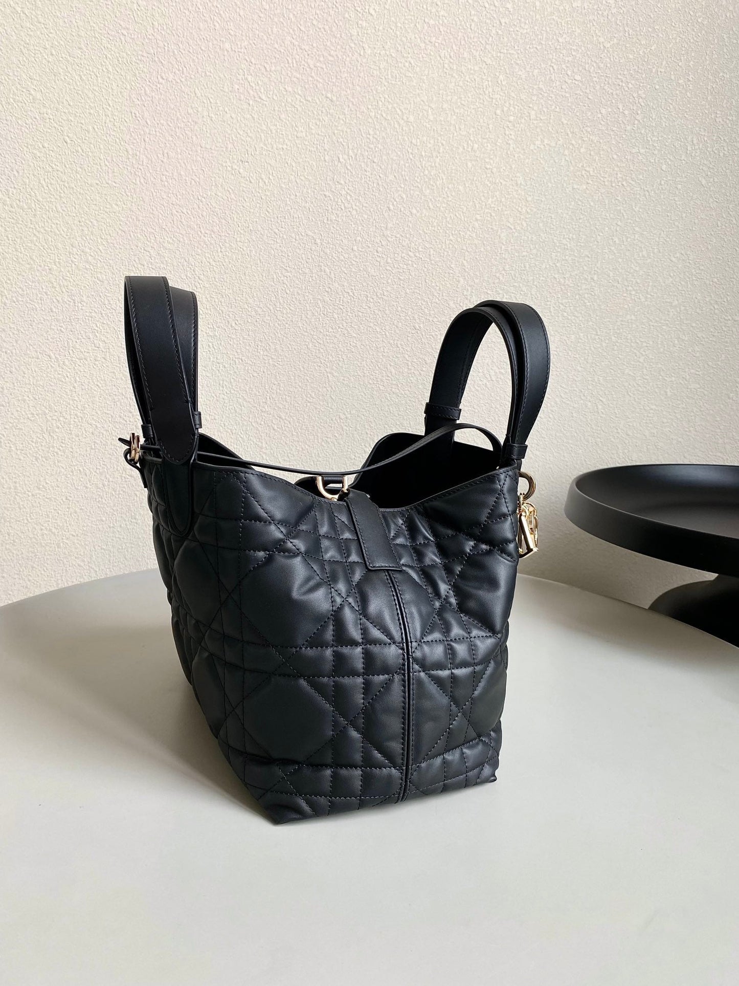 TOUJOURS 28 BAG IN BLACK LAMBSKIN