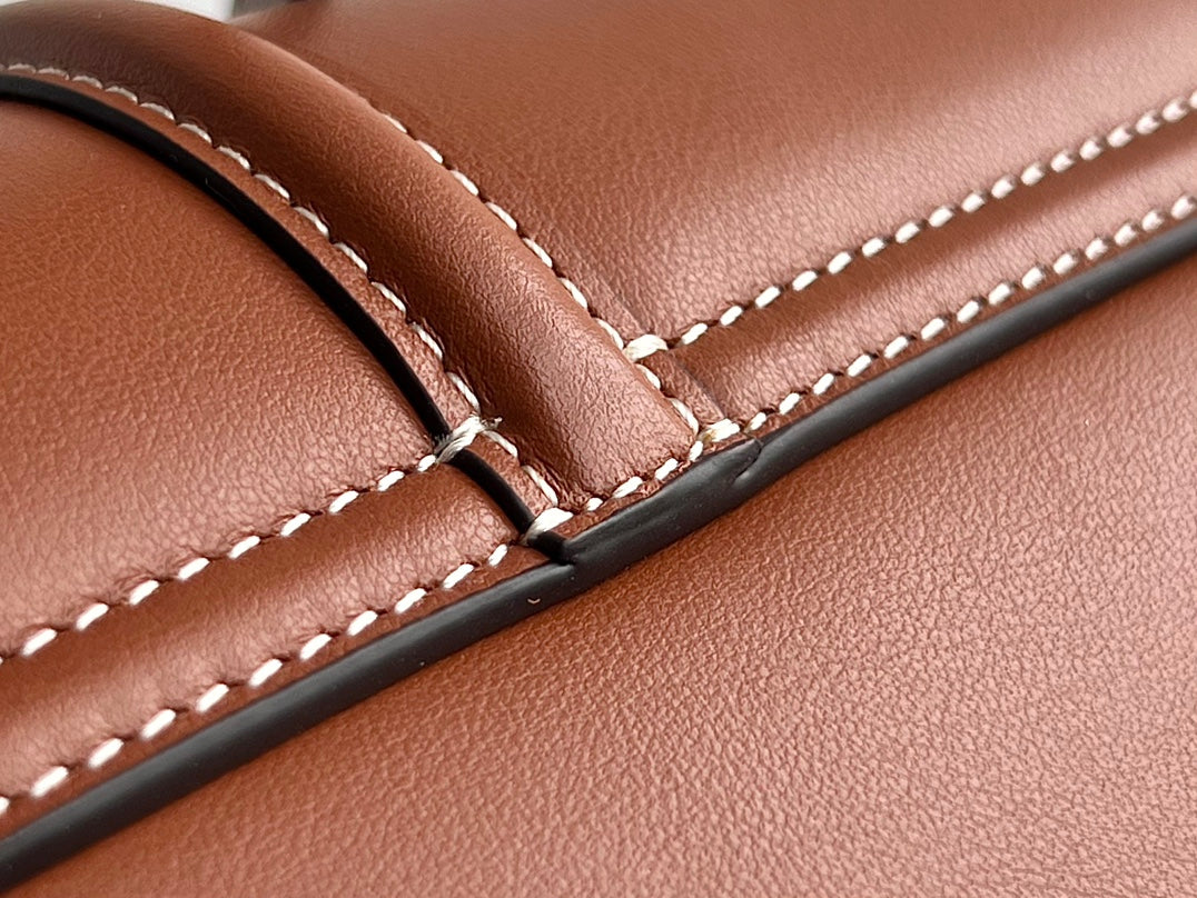 SOFT 18 CINNAMON BROWN CALFSKIN