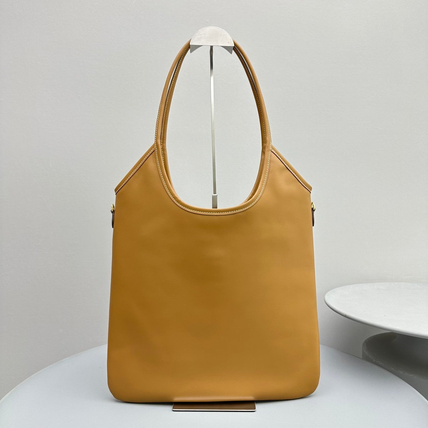 HOBO 40 TOTE IN GOLDENROD YELLOW CALFSKIN