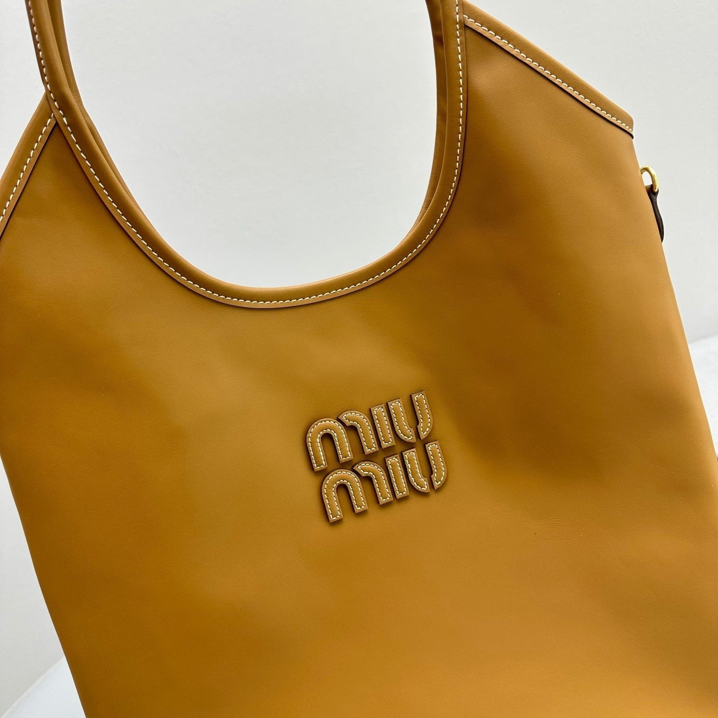 HOBO 40 TOTE IN GOLDENROD YELLOW CALFSKIN