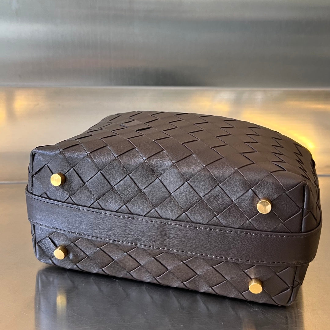 WALLACE 22 BAG IN FONDANT CALFSKIN