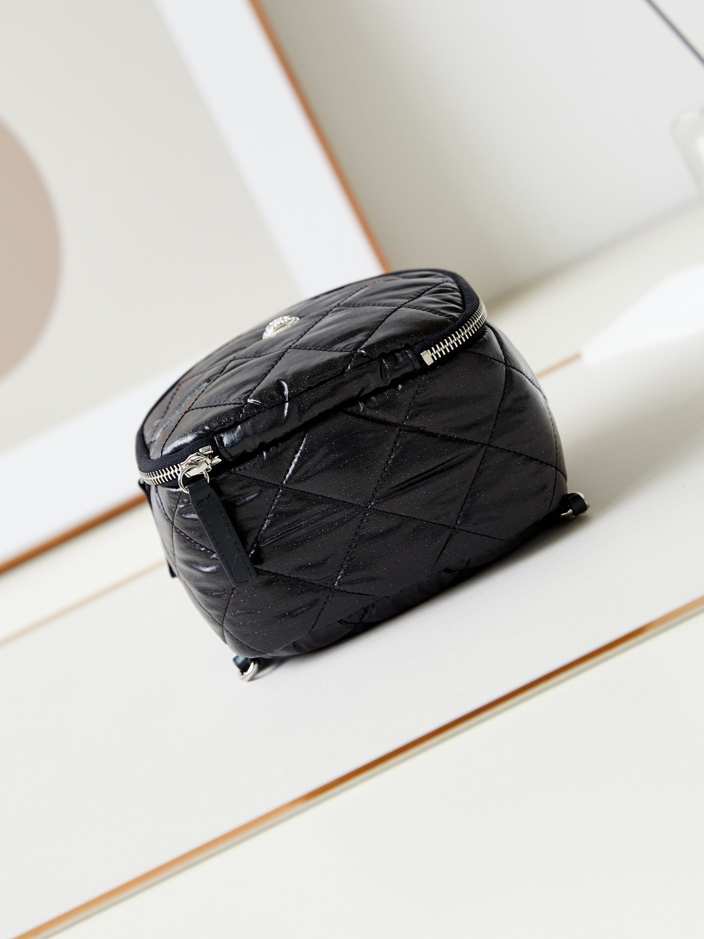 BACKPACK 22 IN BLACK FABRIC SILVER HARDWARE