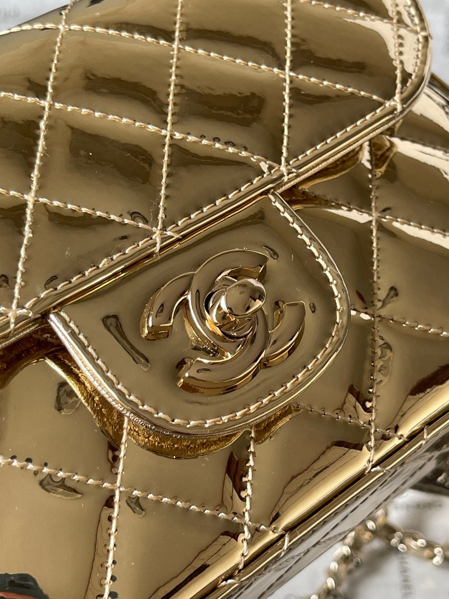 CC MINI 19 FLAP BAG IN GOLDEN METALLIC CALFSKIN