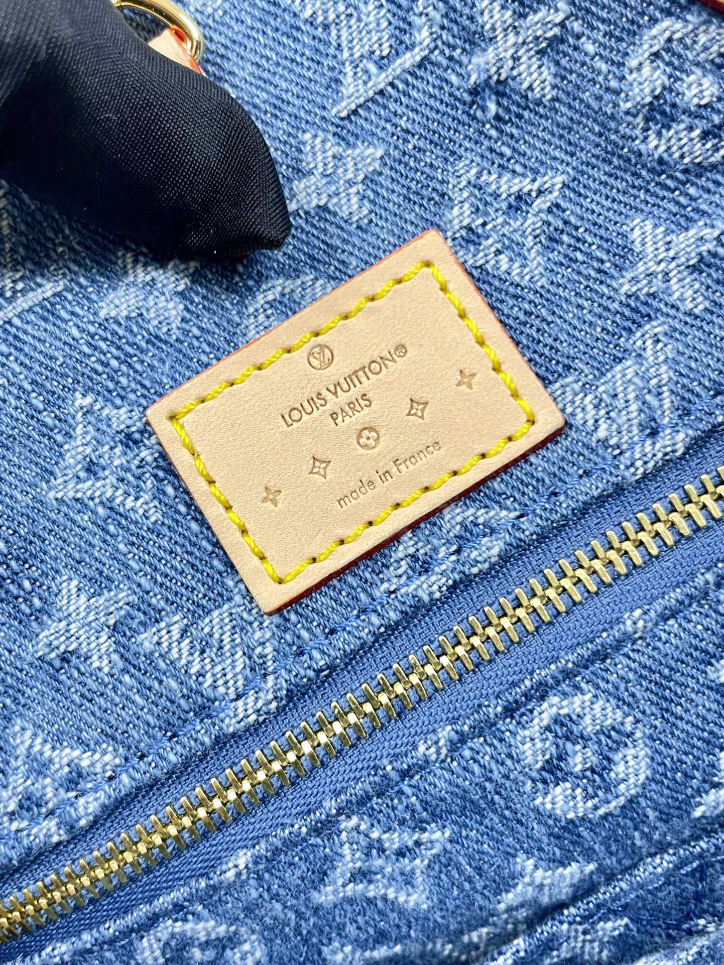 ONTHEGO 35 IN BLUE MONOGRAM DENIM