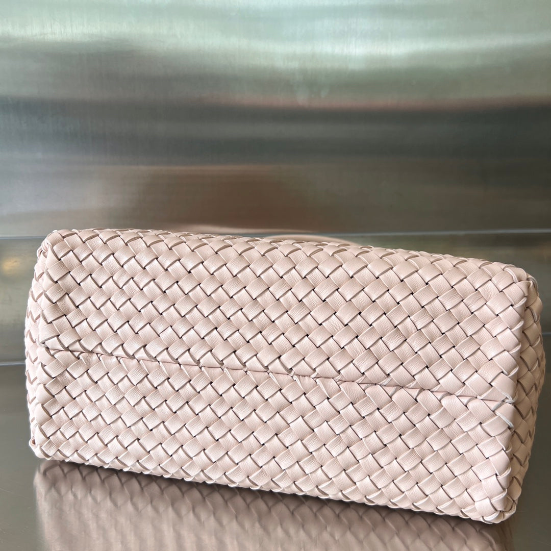 SMALL CABAT 32 IN PALE PINK LAMBSKIN