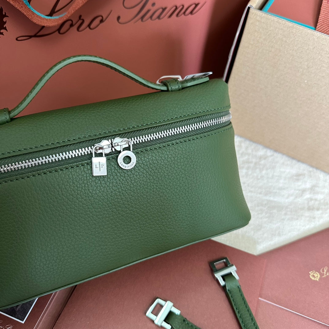 EXTRA POCKET L19 IN PINE GREEN CALFSKIN WITH SILVER HARDWARE