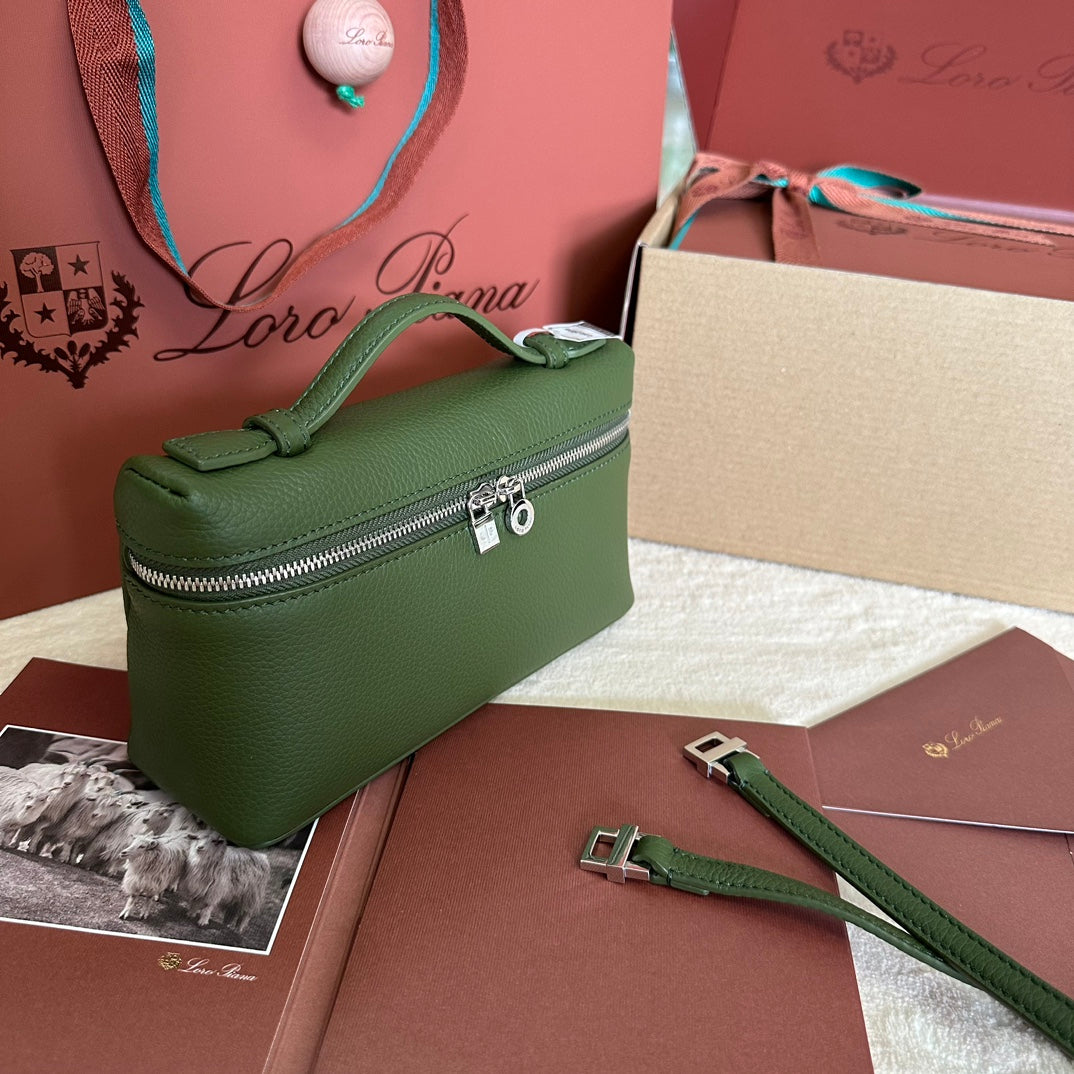 EXTRA POCKET L19 IN PINE GREEN CALFSKIN WITH SILVER HARDWARE