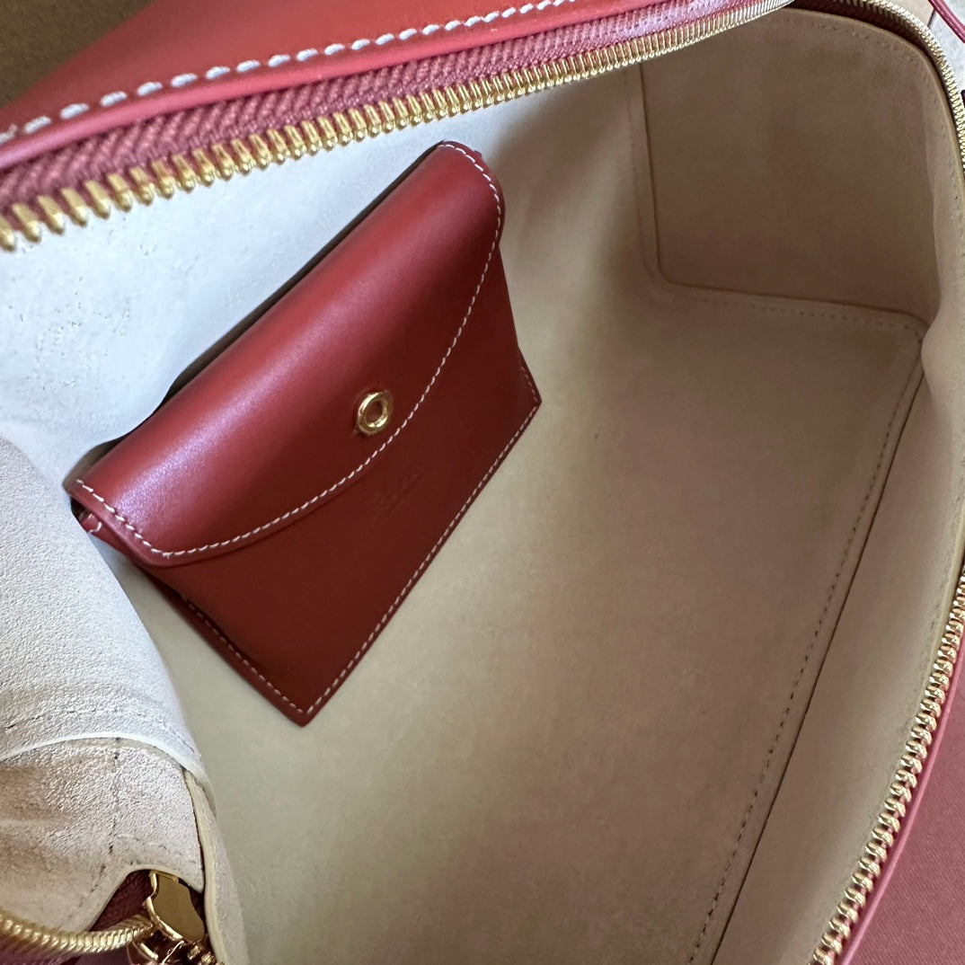 EXTRA BAG L27 IN MARS RED SMOOTH CALFSKIN WITH GOLD HARDWARE