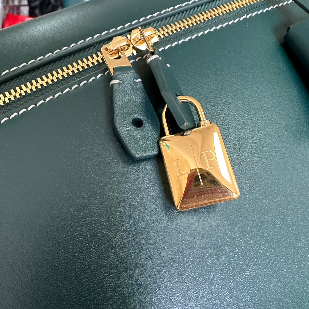 EXTRA BAG L27 IN PEACOCK BLUE SMOOTH CALFSKIN WITH GOLD HARDWARE