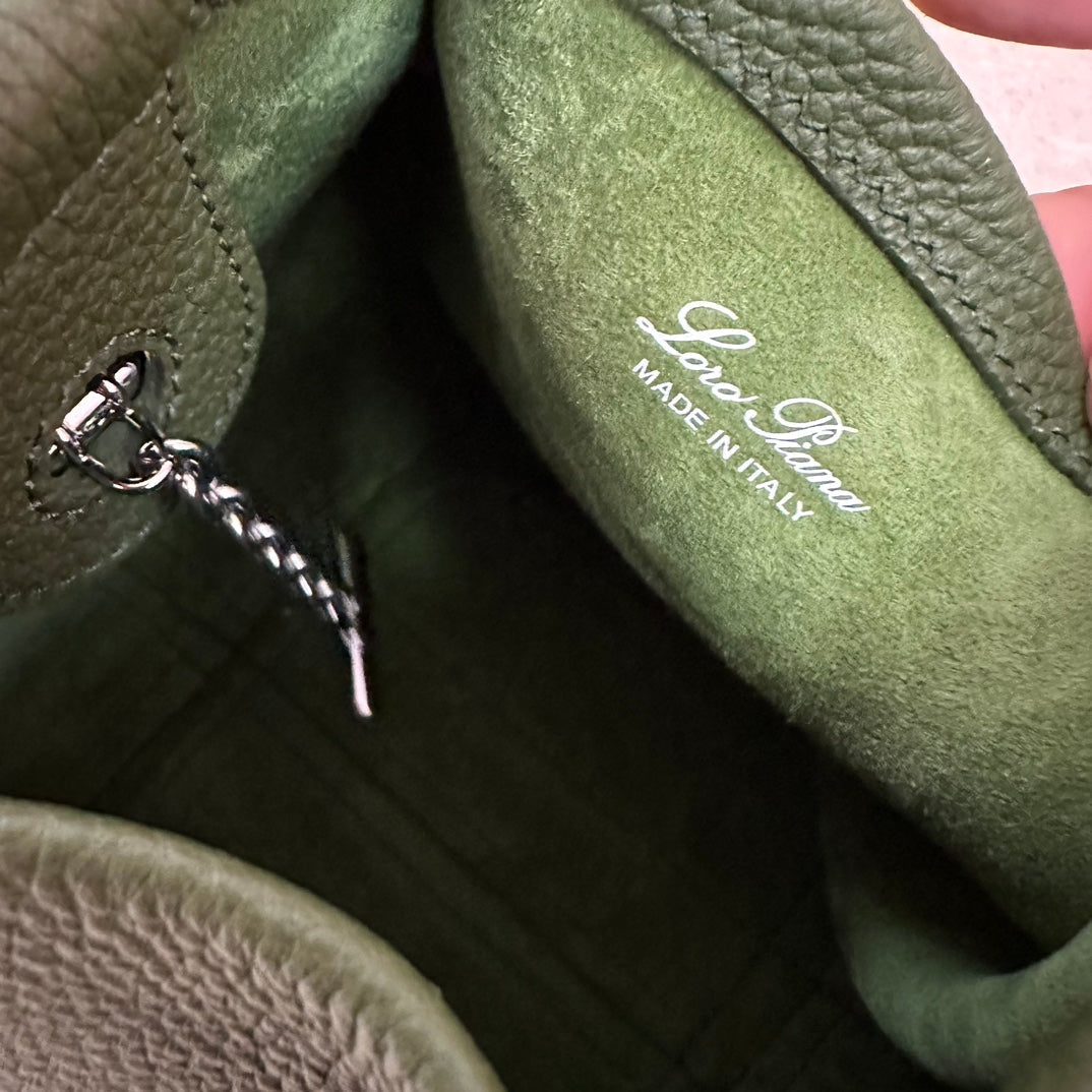 MICRO BALE BAG IN ARMY GREEN CALFSKIN