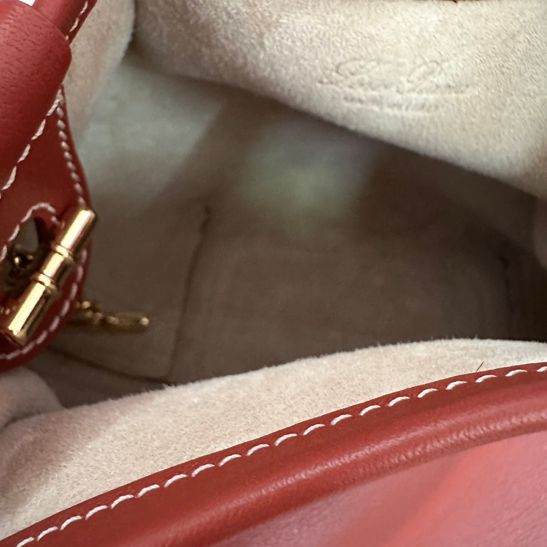 MICRO BALE BAG IN MARS RED CALFSKIN