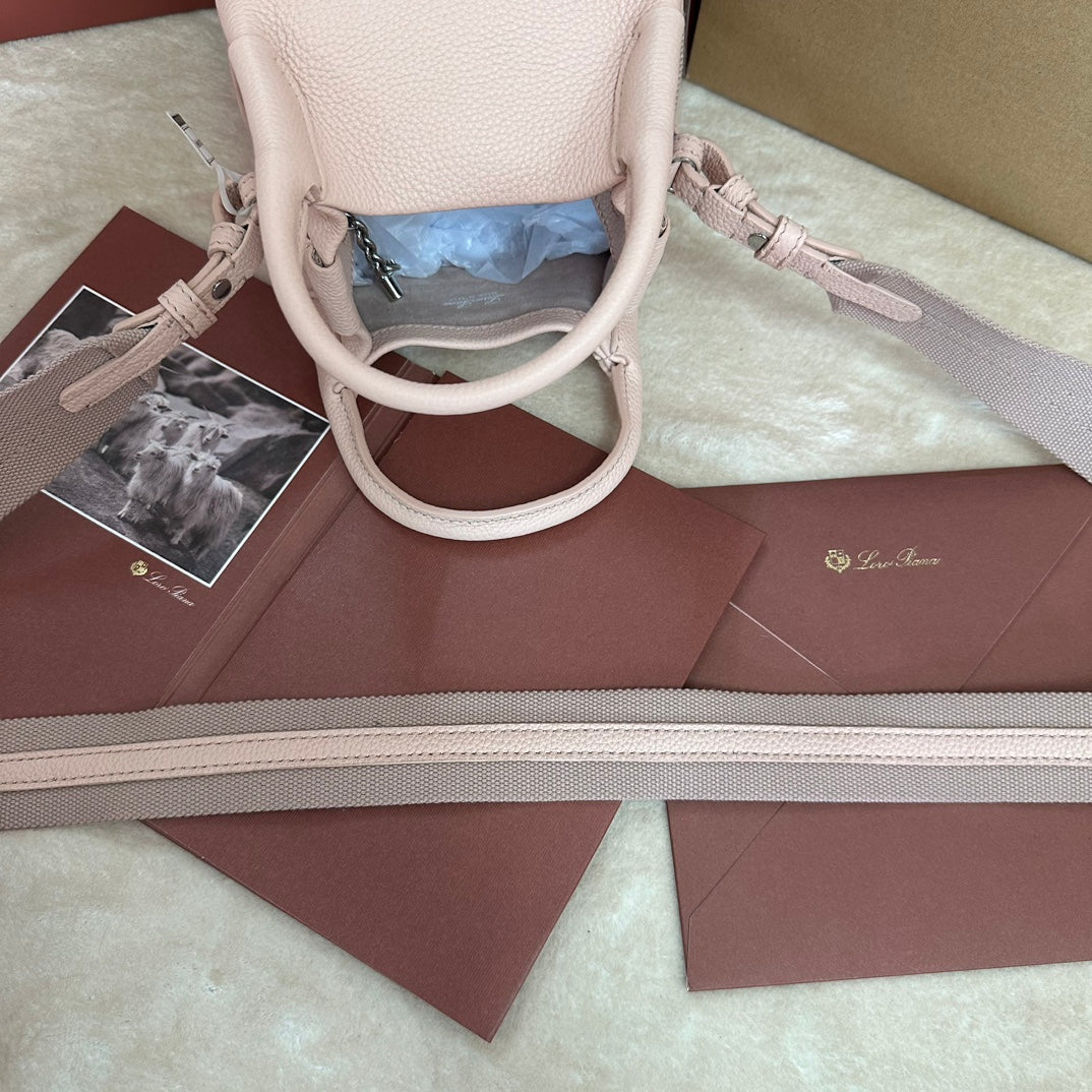 MICRO BALE BAG IN PALE PINK CALFSKIN