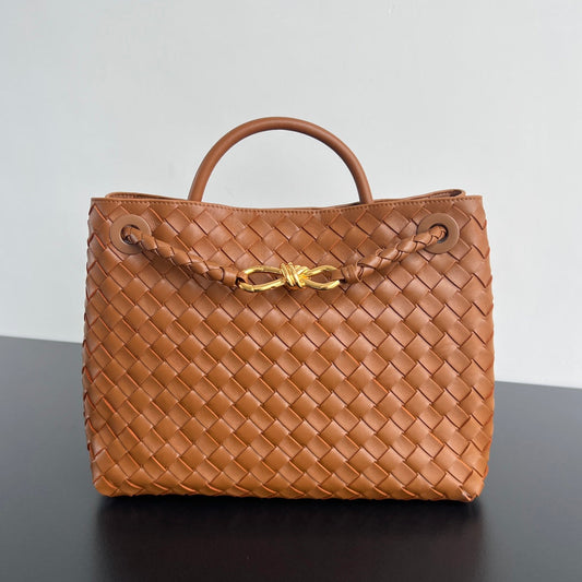 LARGE ANDIAMO 32 IN BURNT ORANGE LAMBSKIN