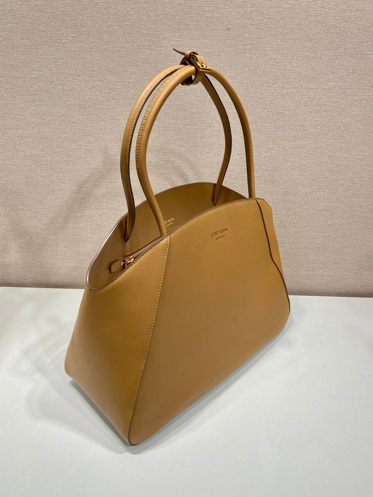 ELEGANT TOTE BAG 40 IN CIDER BROWN SMOOTH CALFSKIN