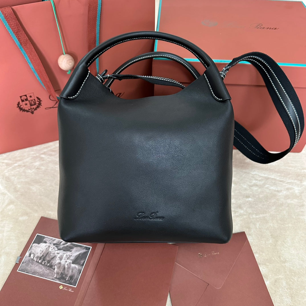 LARGE 36 BALE BAG IN BLACK SMOOTH CALFSKIN