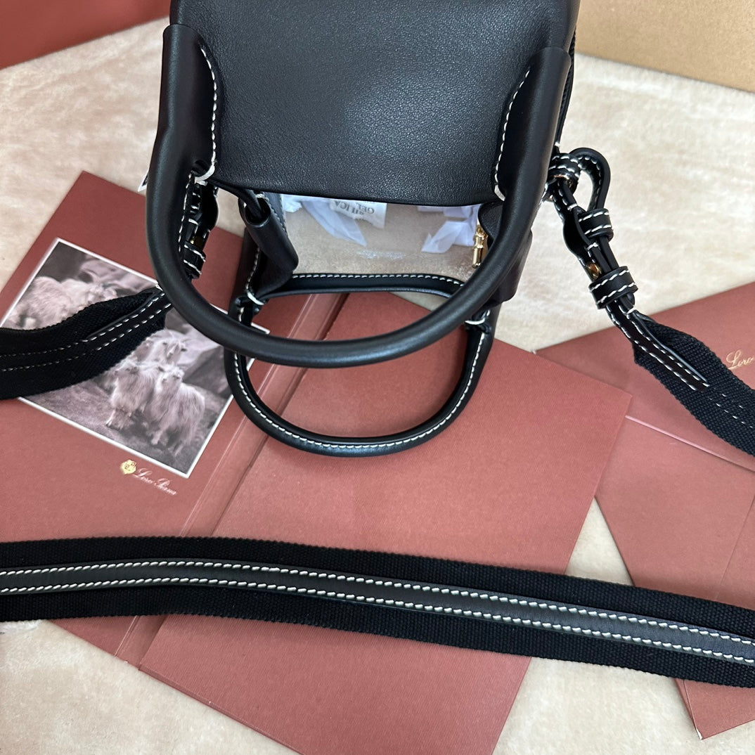 MICRO BALE BAG IN BLACK CALFSKIN