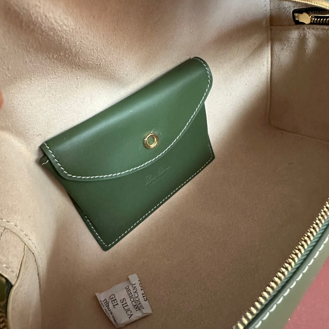 EXTRA BAG L27 IN JUNGLE GREEN SMOOTH CALFSKIN WITH GOLD HARDWARE