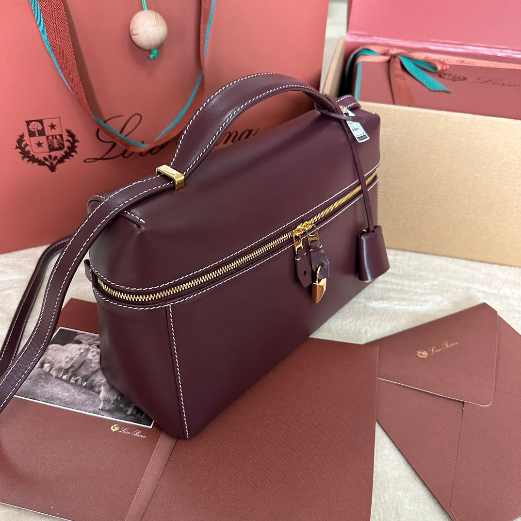 EXTRA BAG L27 IN WINE PURPLE SMOOTH CALFSKIN WITH GOLD HARDWARE