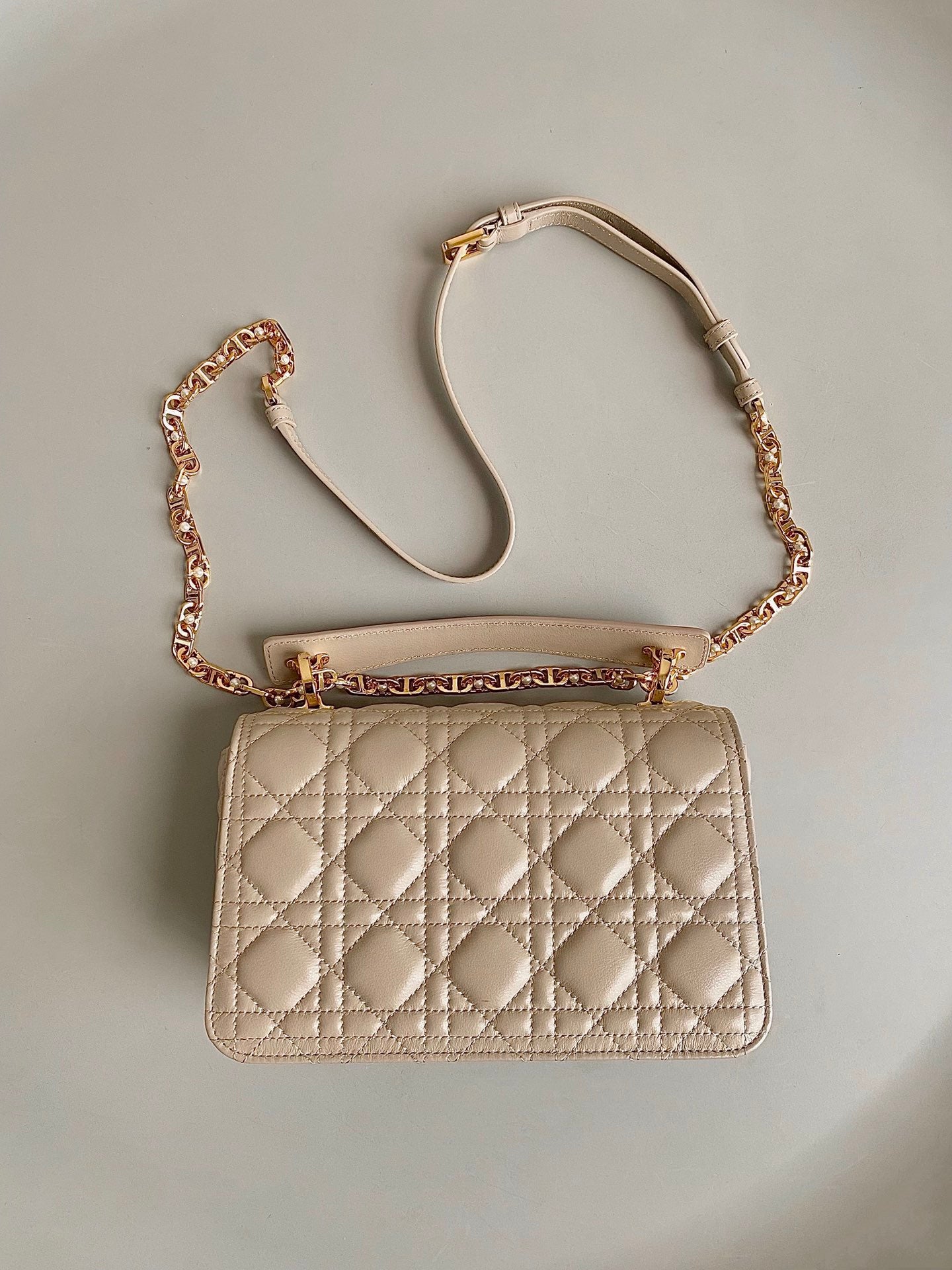 MINI JOLIE 22 BAG BEIGE CREAM CALFSKIN