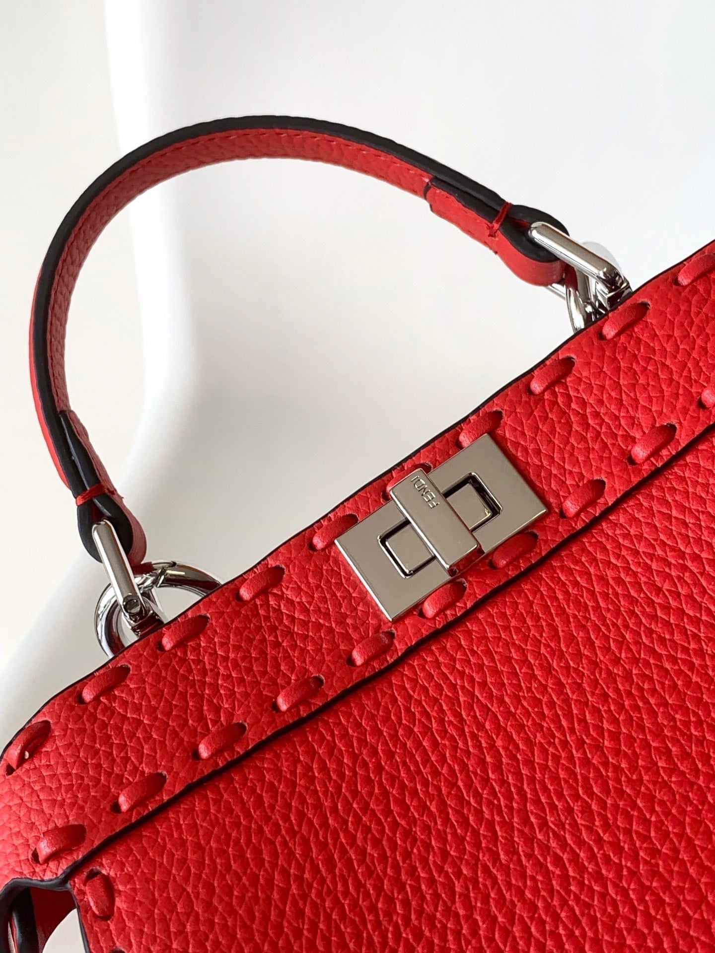 Peekaboo ISeeU Petite 20 Bag Red Leather Shw