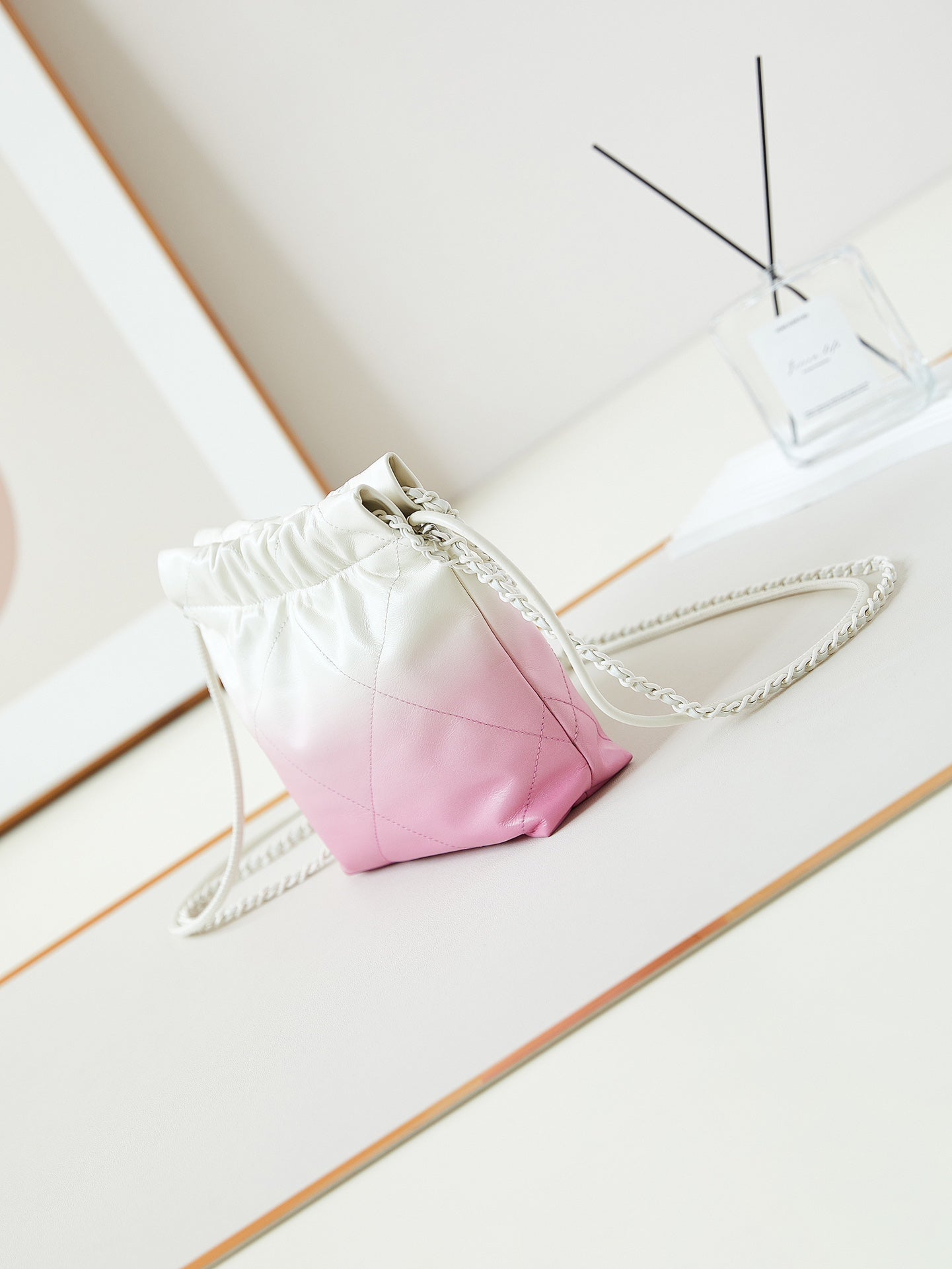 CC MINI 20 HOBO BAG IN WHITE MIX LIGHT PINK CALFSKIN