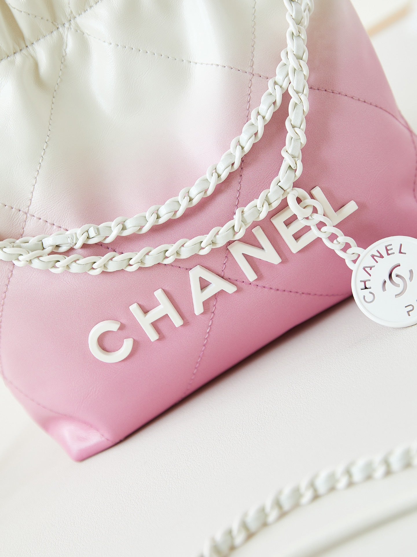 CC MINI 20 HOBO BAG IN WHITE MIX LIGHT PINK CALFSKIN