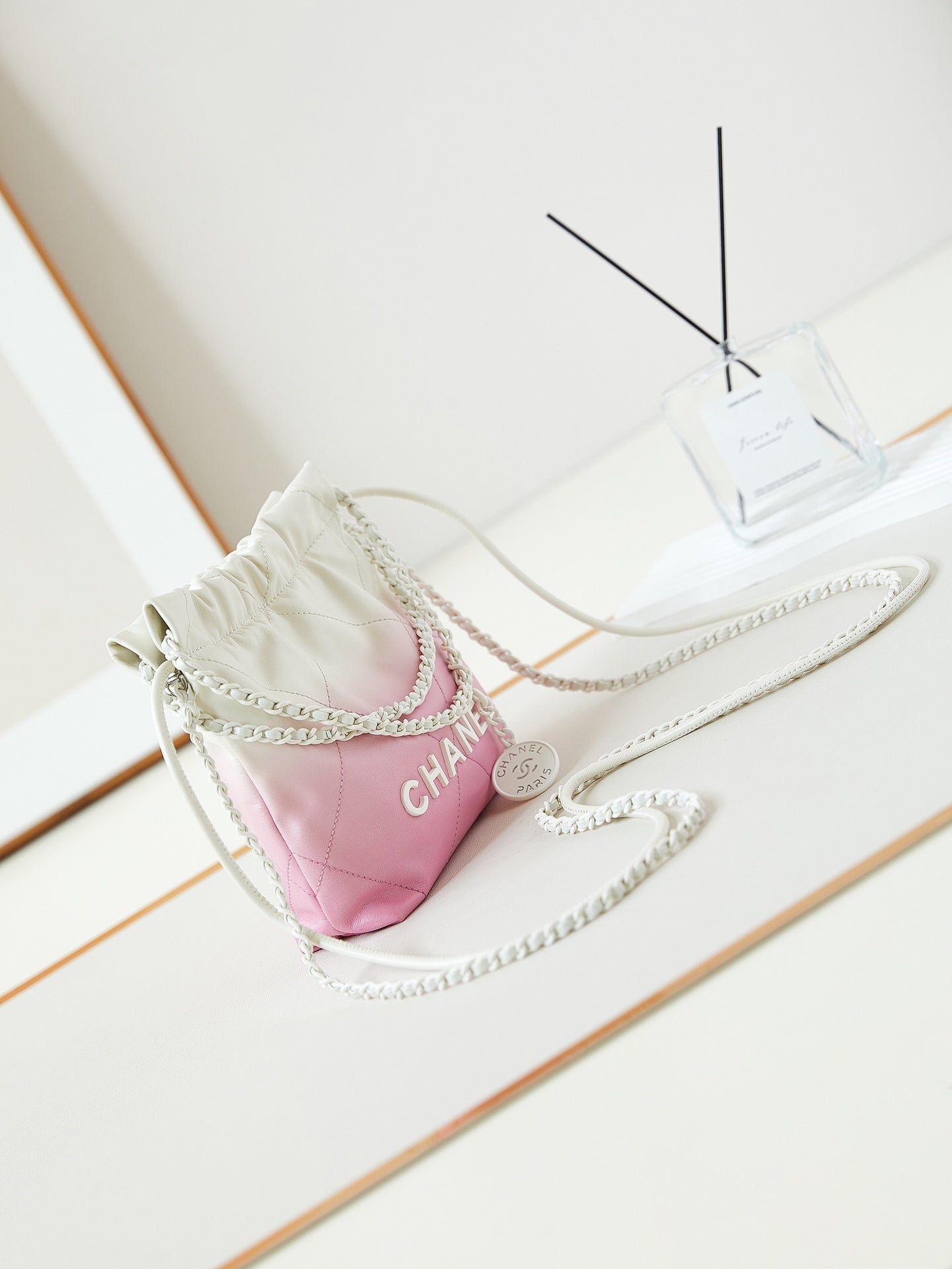 CC MINI 20 HOBO BAG IN WHITE MIX LIGHT PINK CALFSKIN