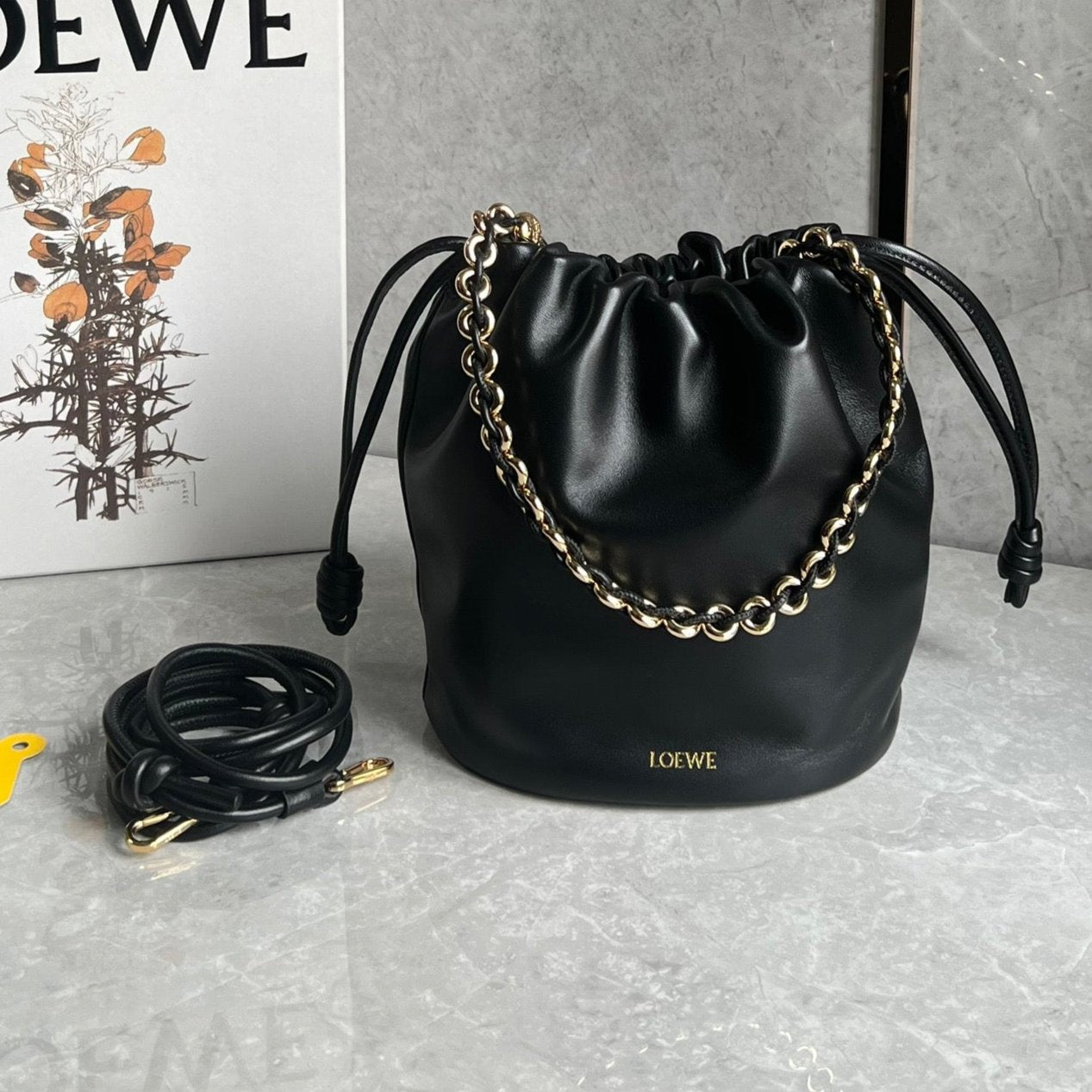 LOE 32 FLAMENCO PURSE BUCKET IN BLACK MELLOW NAPPA LAMBSKIN