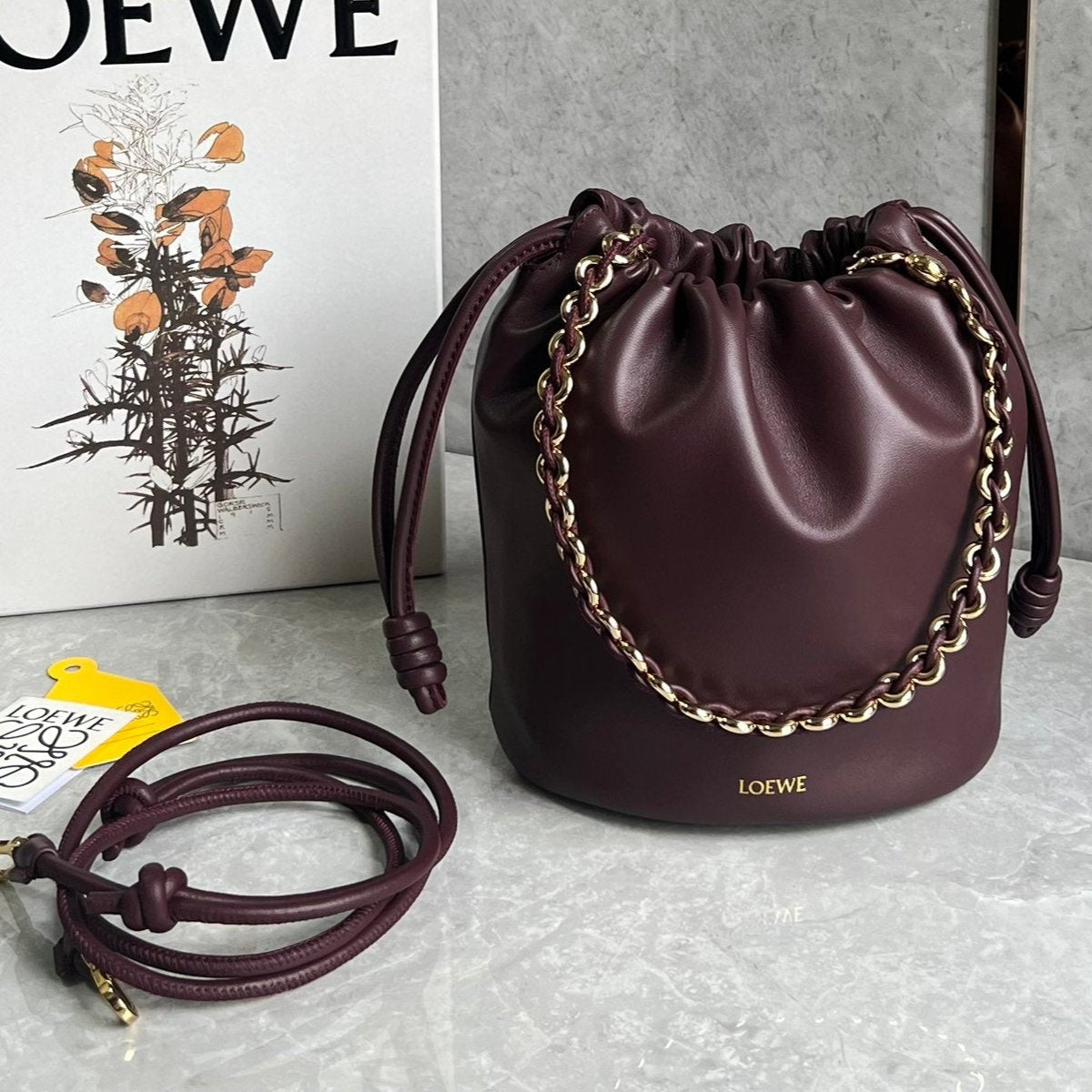 LOE 32 FLAMENCO PURSE BUCKET IN DARK BURGUNDY MELLOW NAPPA LAMBSKIN