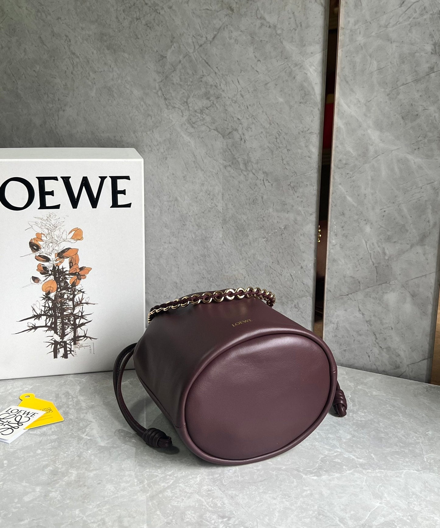 LOE 32 FLAMENCO PURSE BUCKET IN DARK BURGUNDY MELLOW NAPPA LAMBSKIN