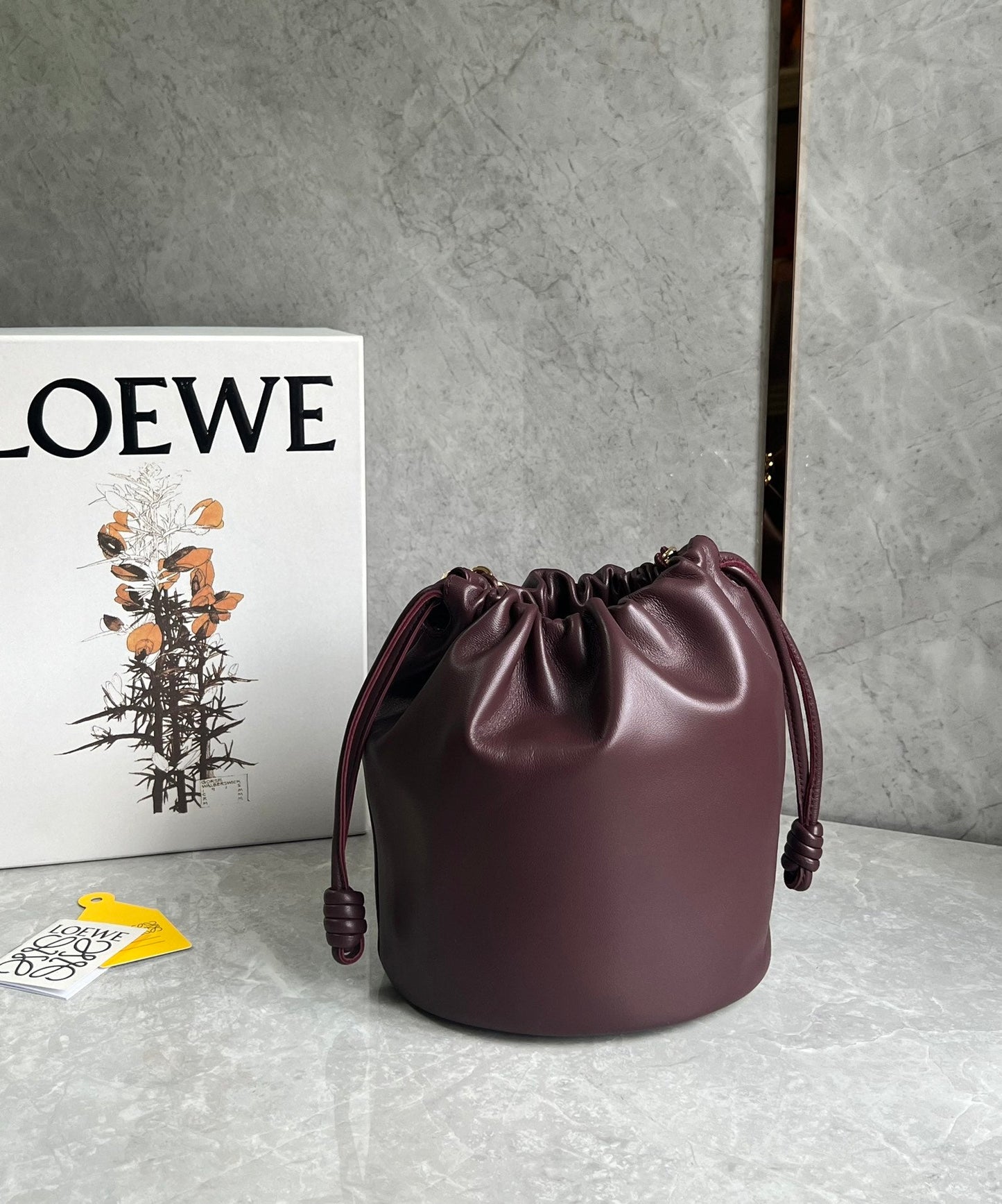 LOE 32 FLAMENCO PURSE BUCKET IN DARK BURGUNDY MELLOW NAPPA LAMBSKIN