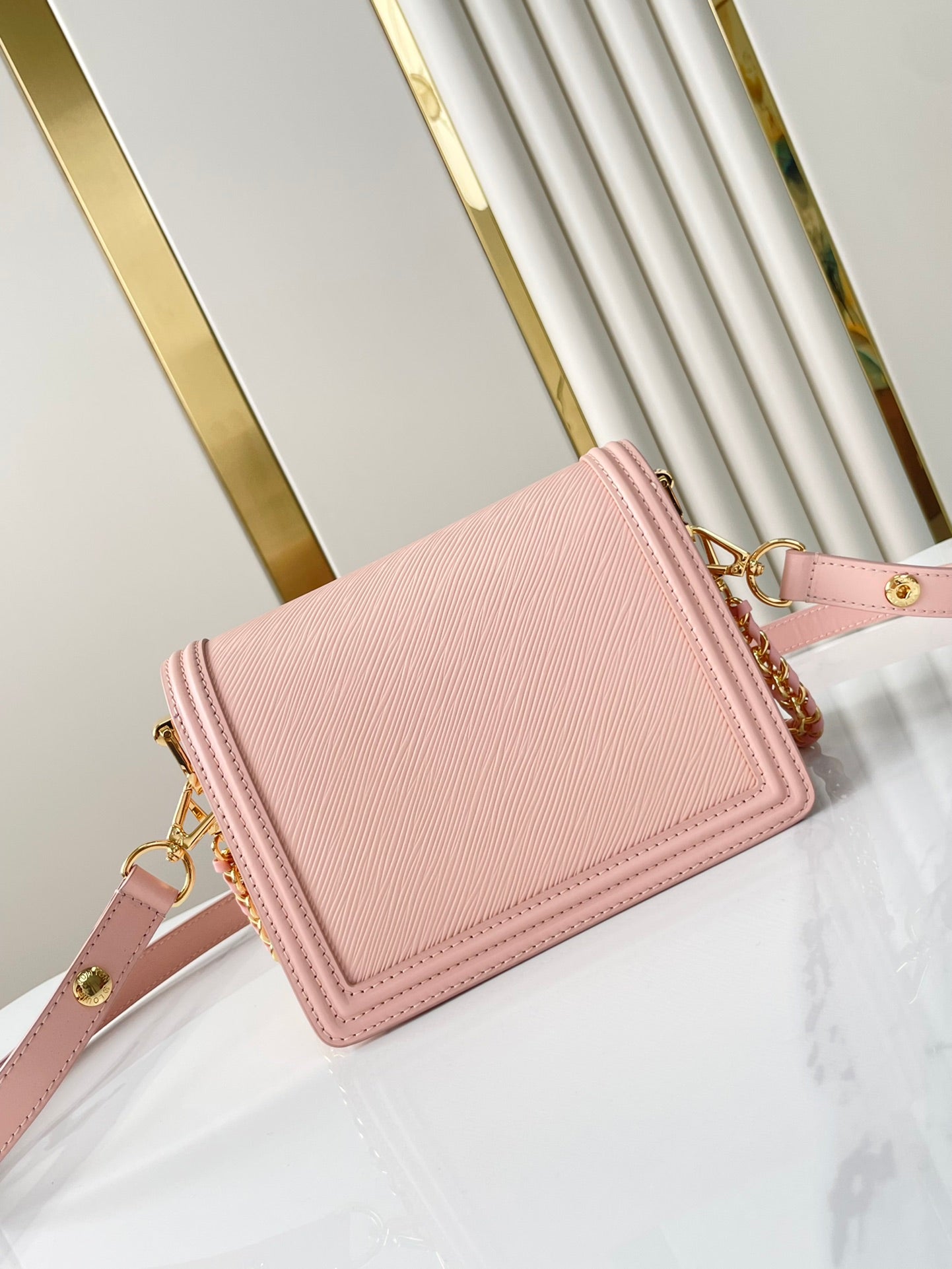 DAUPHINE MINI 20 IN LIGHT PINK EPI GRAINED CALFSKIN GOLD HARDWARE