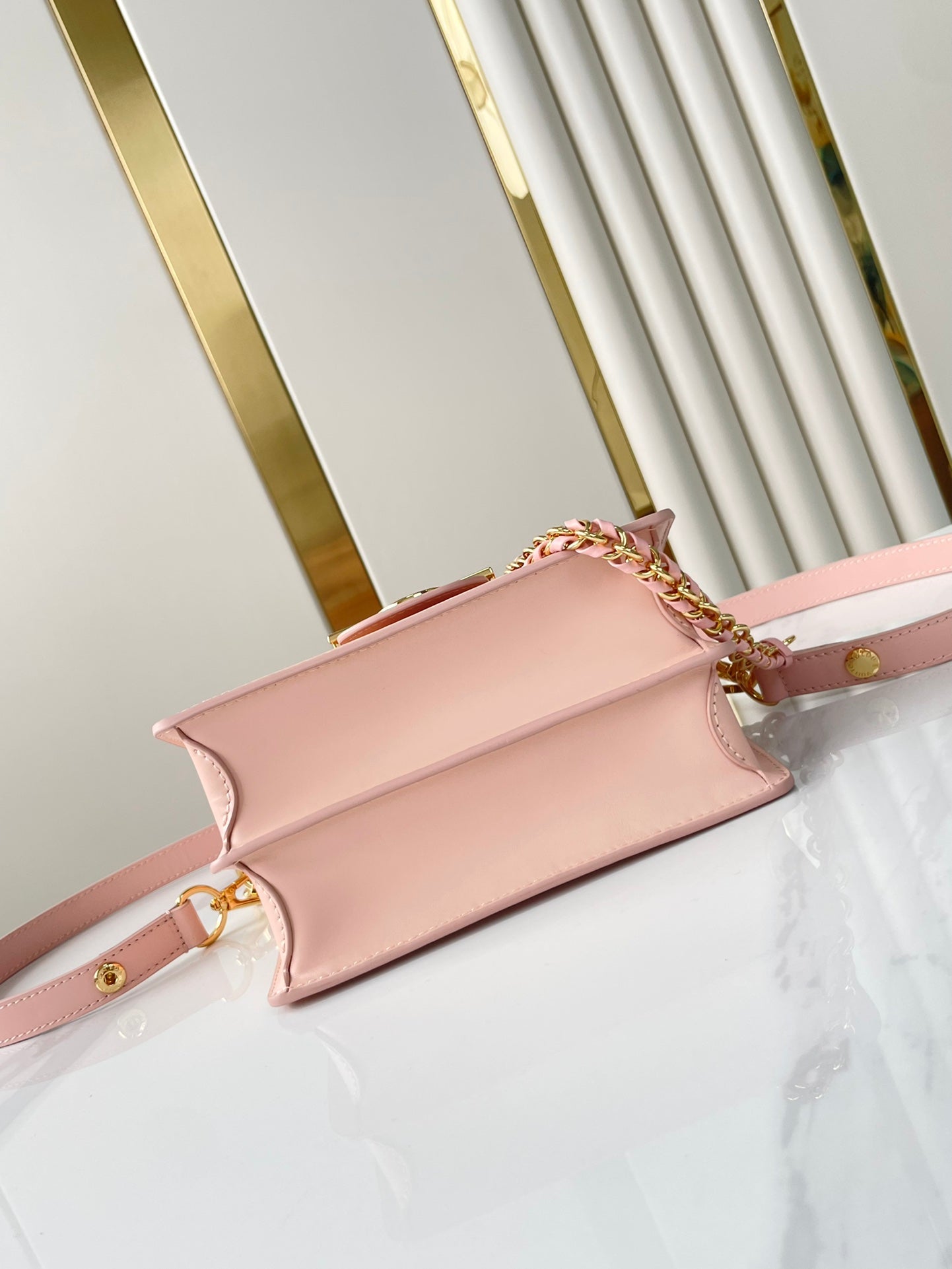 DAUPHINE MINI 20 IN LIGHT PINK EPI GRAINED CALFSKIN GOLD HARDWARE