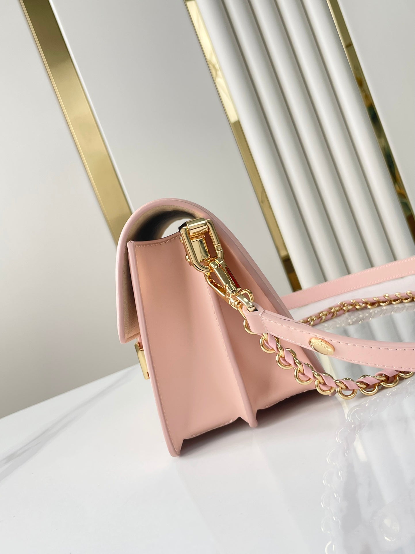 DAUPHINE MINI 20 IN LIGHT PINK EPI GRAINED CALFSKIN GOLD HARDWARE