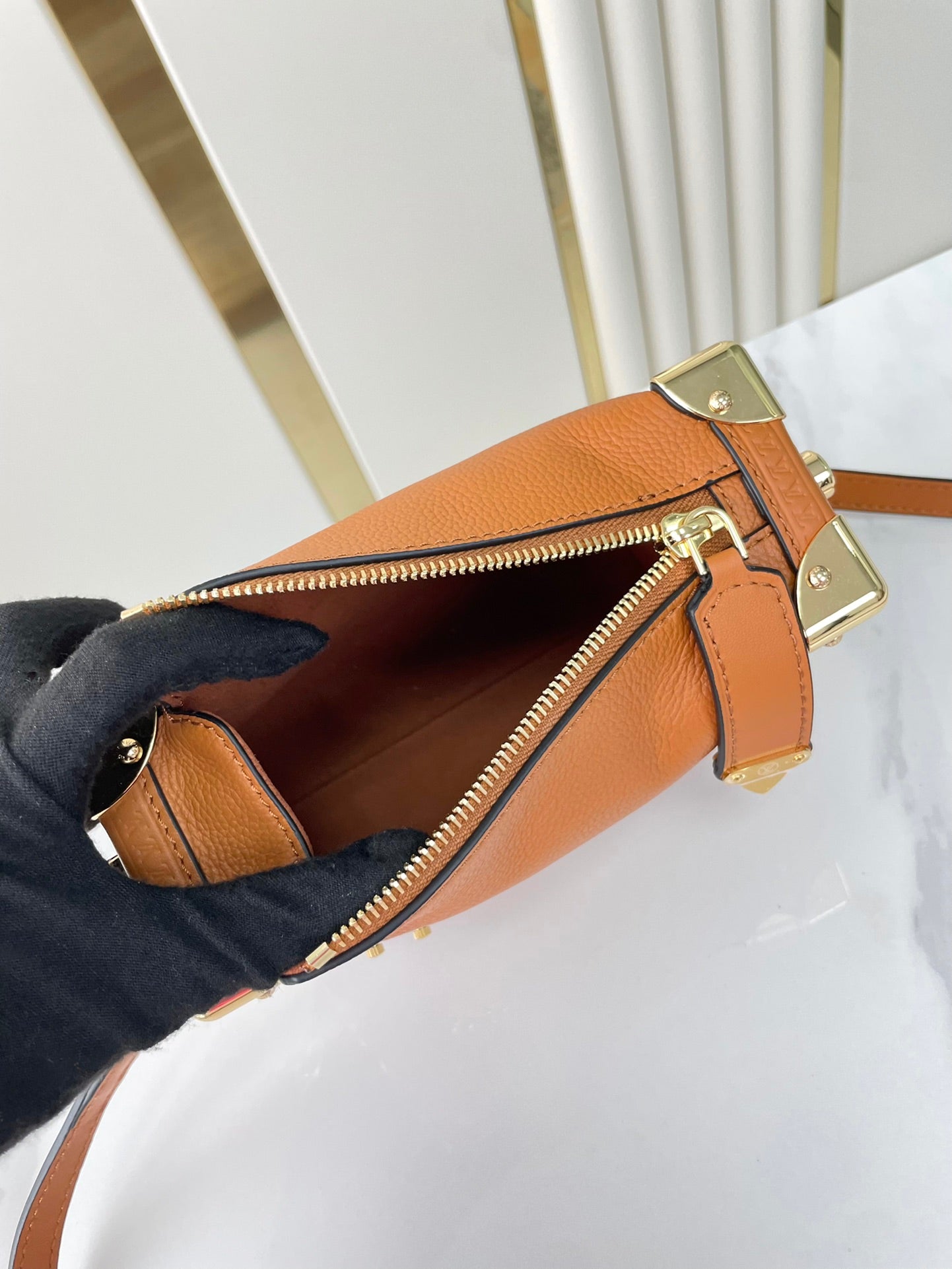 SIDE TRUNK MINI 18 IN ORANGE BROWN CALFSKIN GOLD HARDWARE