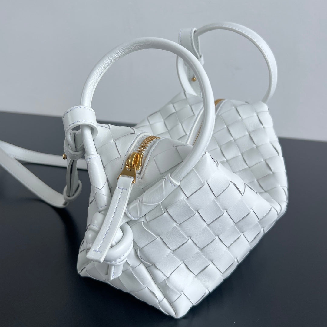 SMALL TOP HANDLE LOOP 19 IN WHITE CALFSKIN