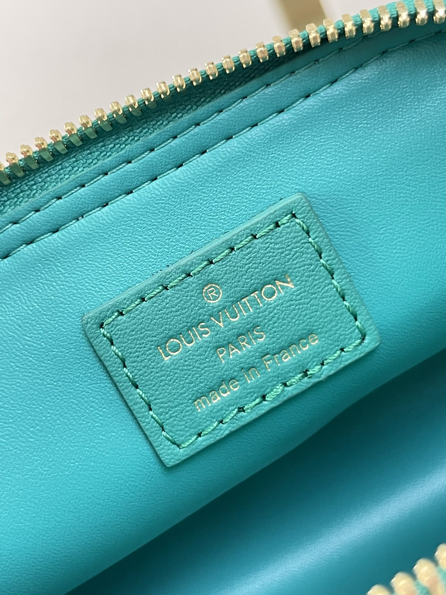 NANO ALMA 18 IN TURQUOISE QUILTED LAMBSKIN GOLD HARDWARE