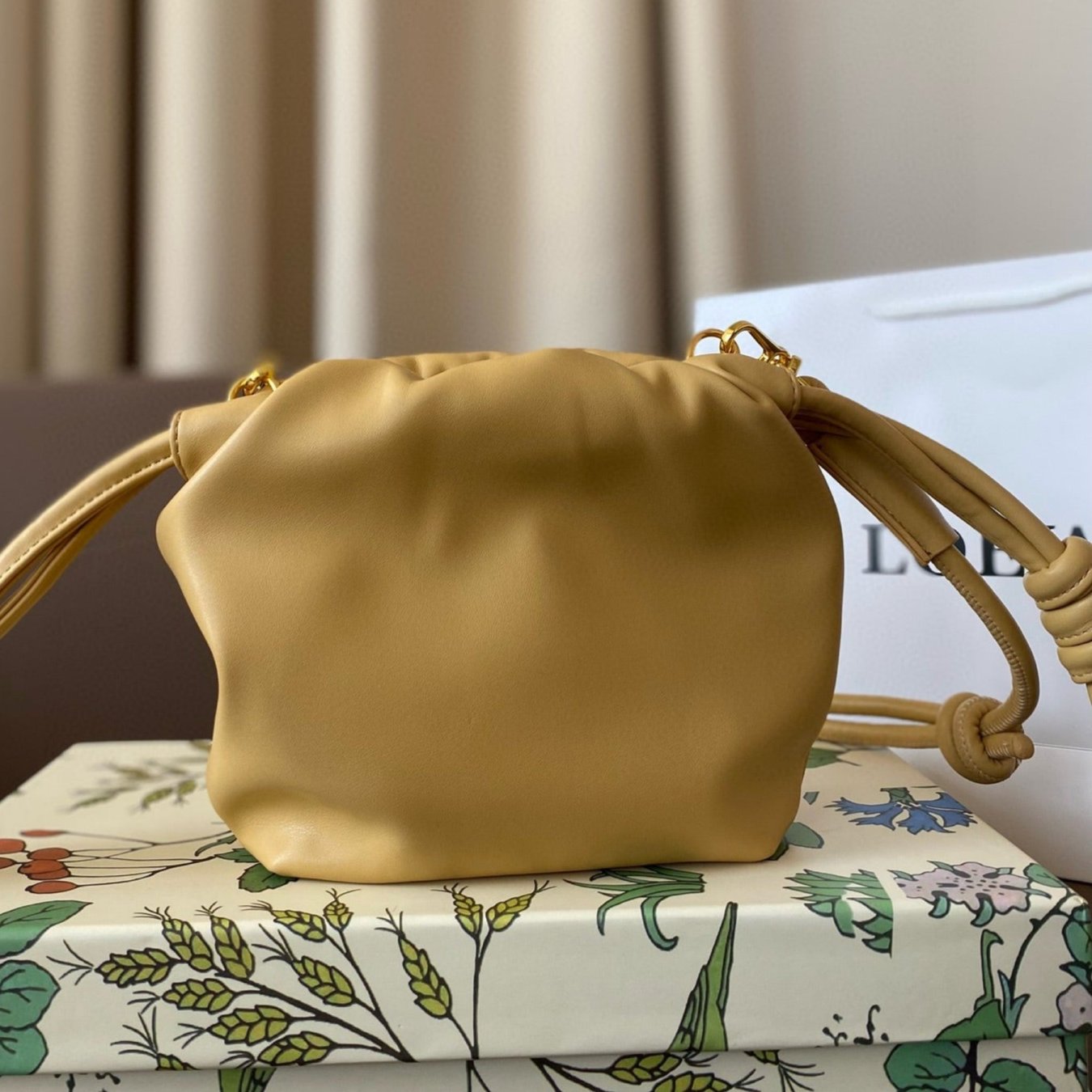 LOE MINI 18 FLAMENCO PURSE IN SAHARA NAPPA LAMBSKIN