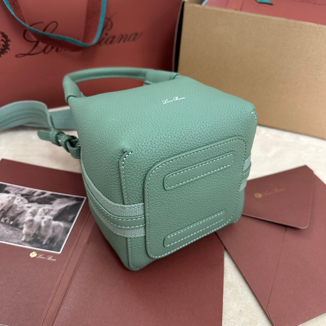 MICRO BALE BAG IN SEA GREEN CALFSKIN