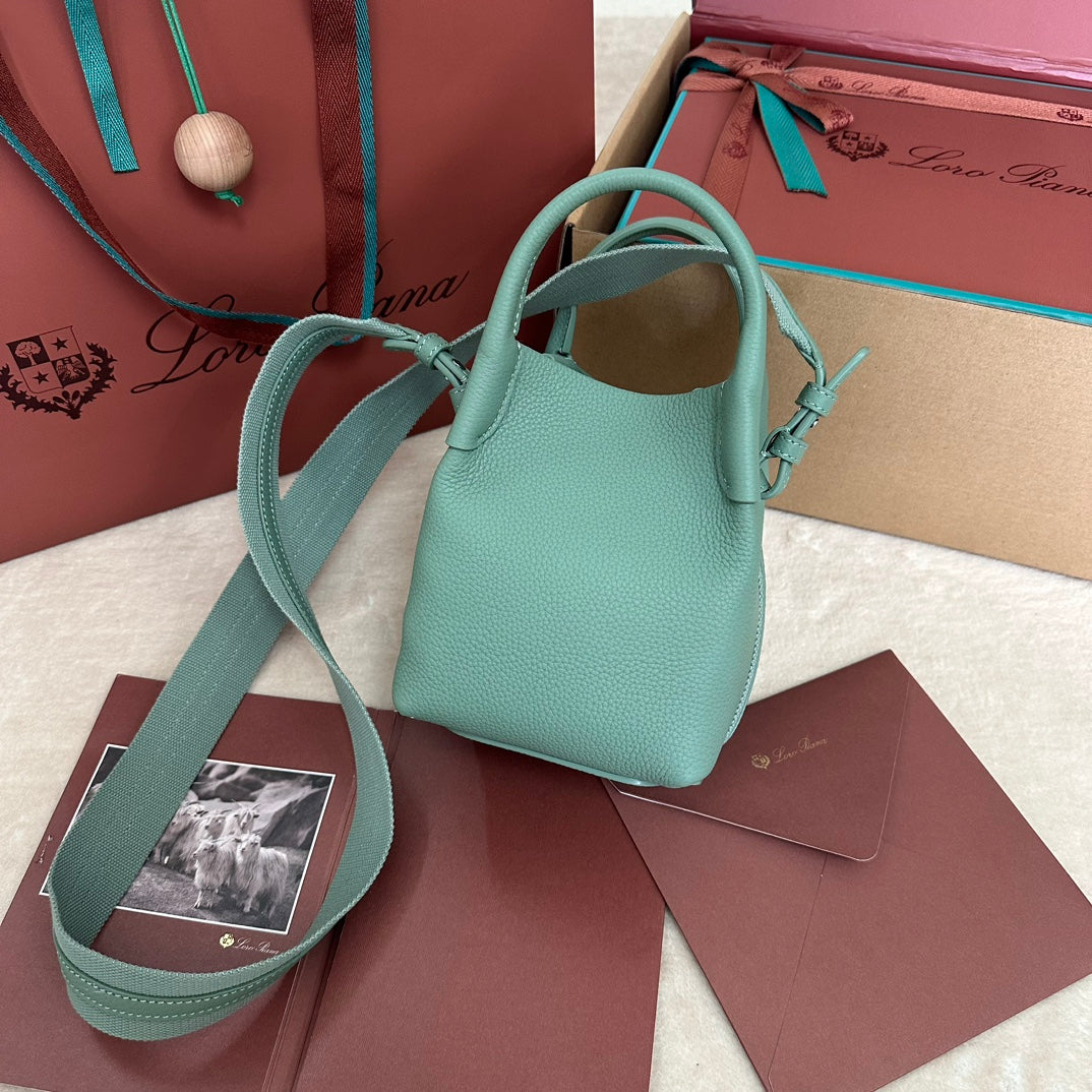 MICRO BALE BAG IN SEA GREEN CALFSKIN