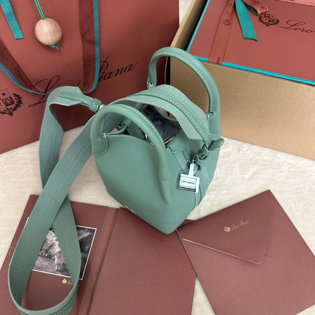 MICRO BALE BAG IN SEA GREEN CALFSKIN