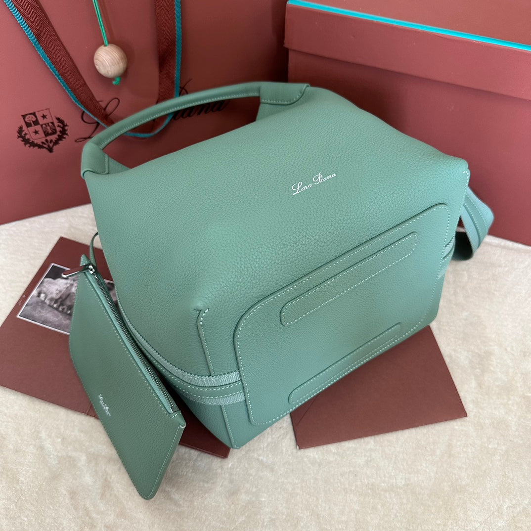 MEDIUM 36 BAG IN PERSIAN GREEN CALFSKIN WITH SILVER HARDWARE