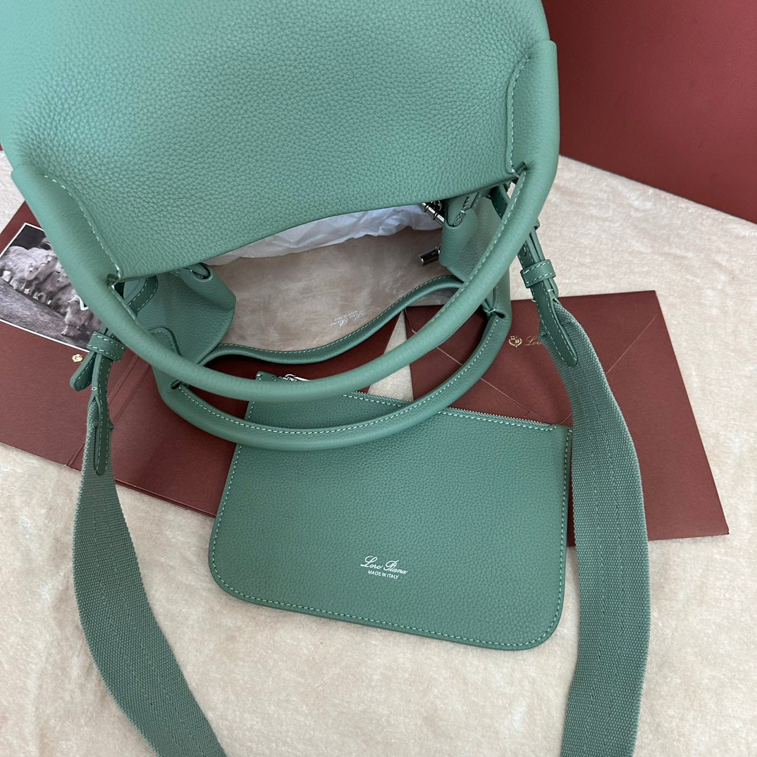 MEDIUM 36 BAG IN PERSIAN GREEN CALFSKIN WITH SILVER HARDWARE