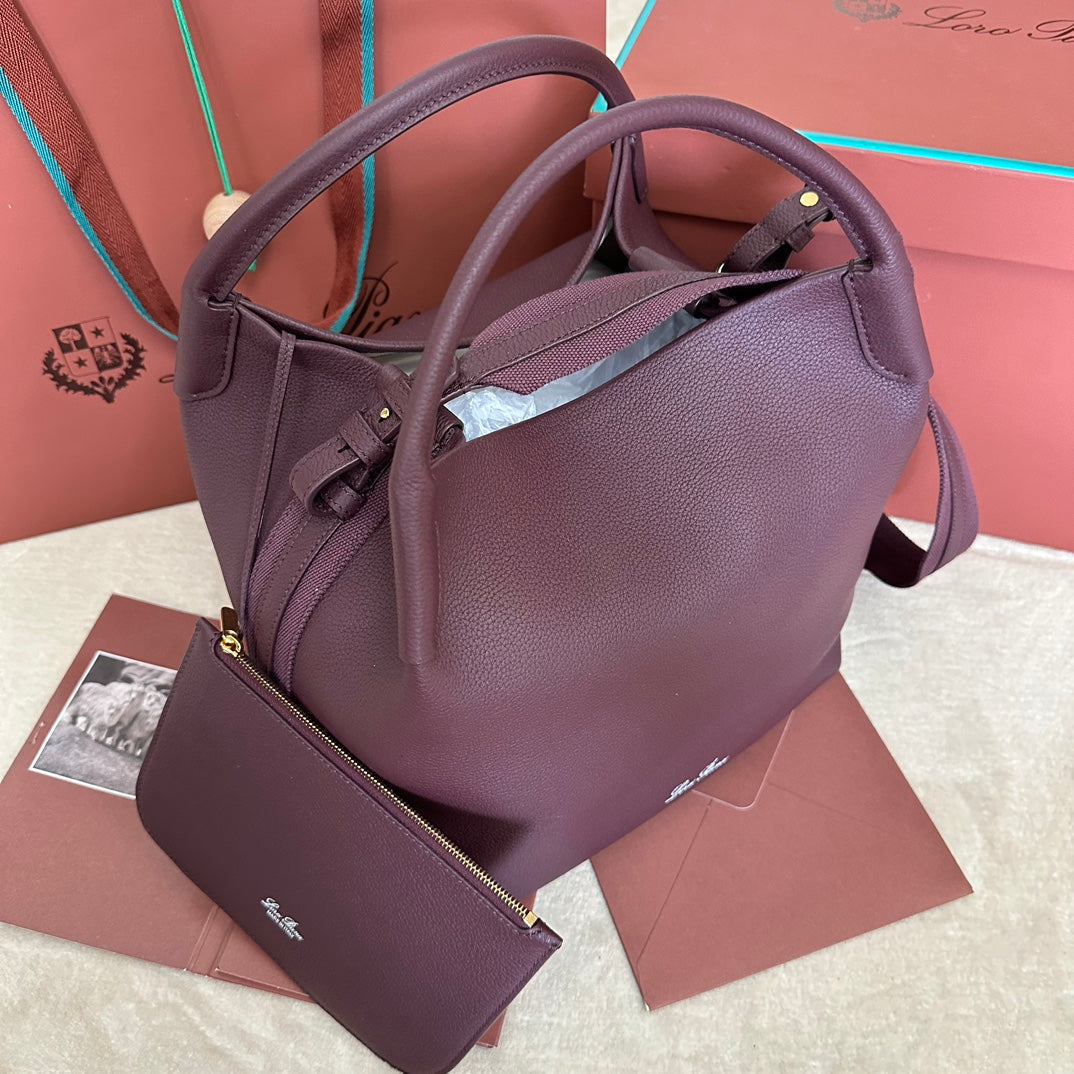 MEDIUM 36 BAG IN WINE PURPLE CALFSKIN WITH GOLD HARDWARE