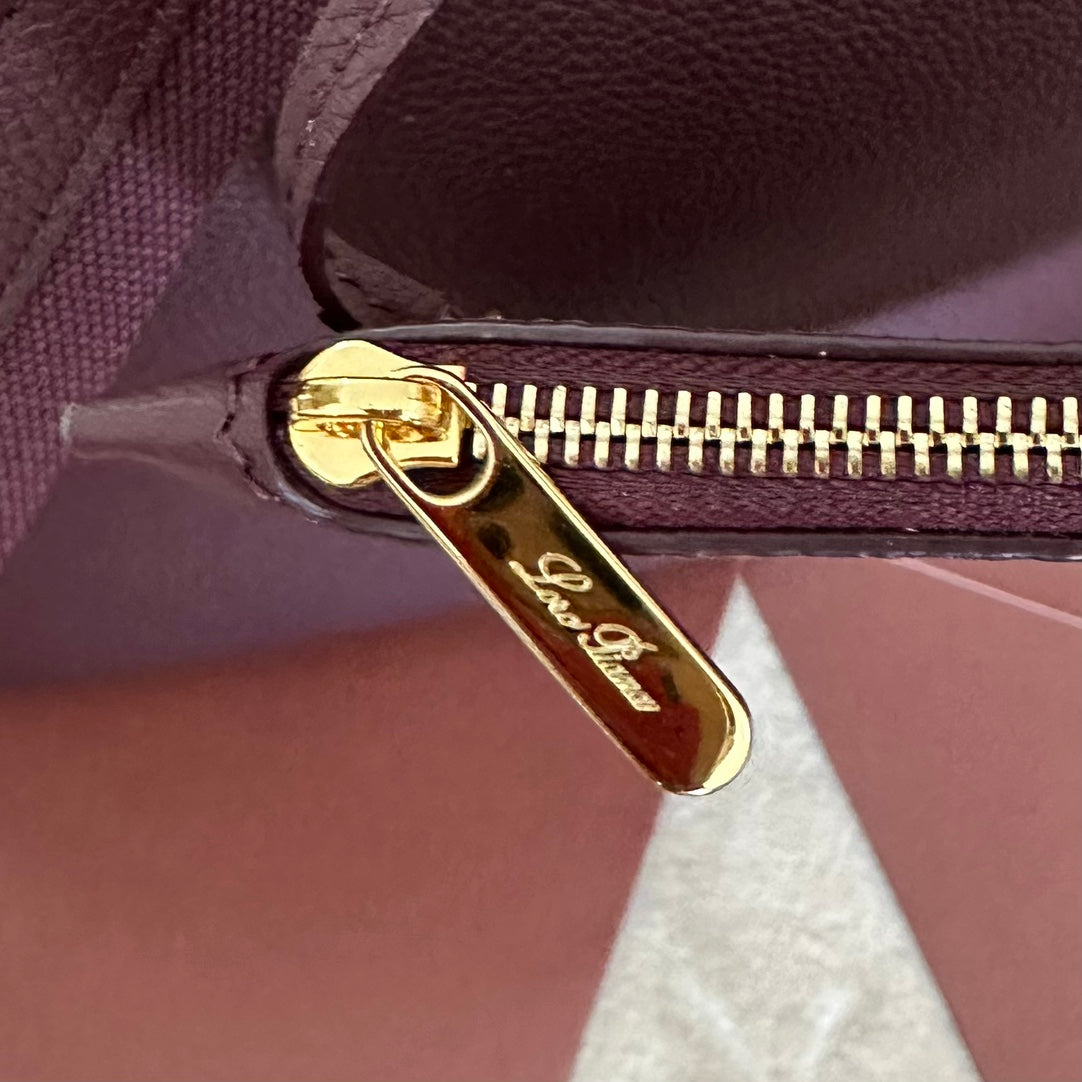 MEDIUM 36 BAG IN WINE PURPLE CALFSKIN WITH GOLD HARDWARE